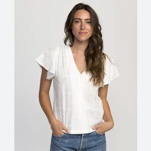 Birds of Paradise by Trovata Angela Flutter Sleeve Blouse White Embroidery